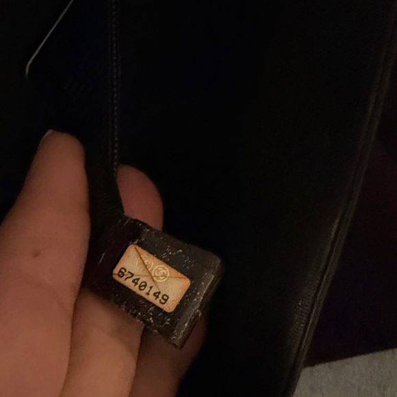 CHANEL Black and White Quilted Shoulder Bag with Gold Chain - Picture 14 of 15